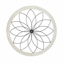 Stratton Home Decor Round Floral Wall Decor