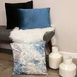 Stratton Home Decor Marble Throw Pillow -Stratton Home Decor shop unnamed file 858